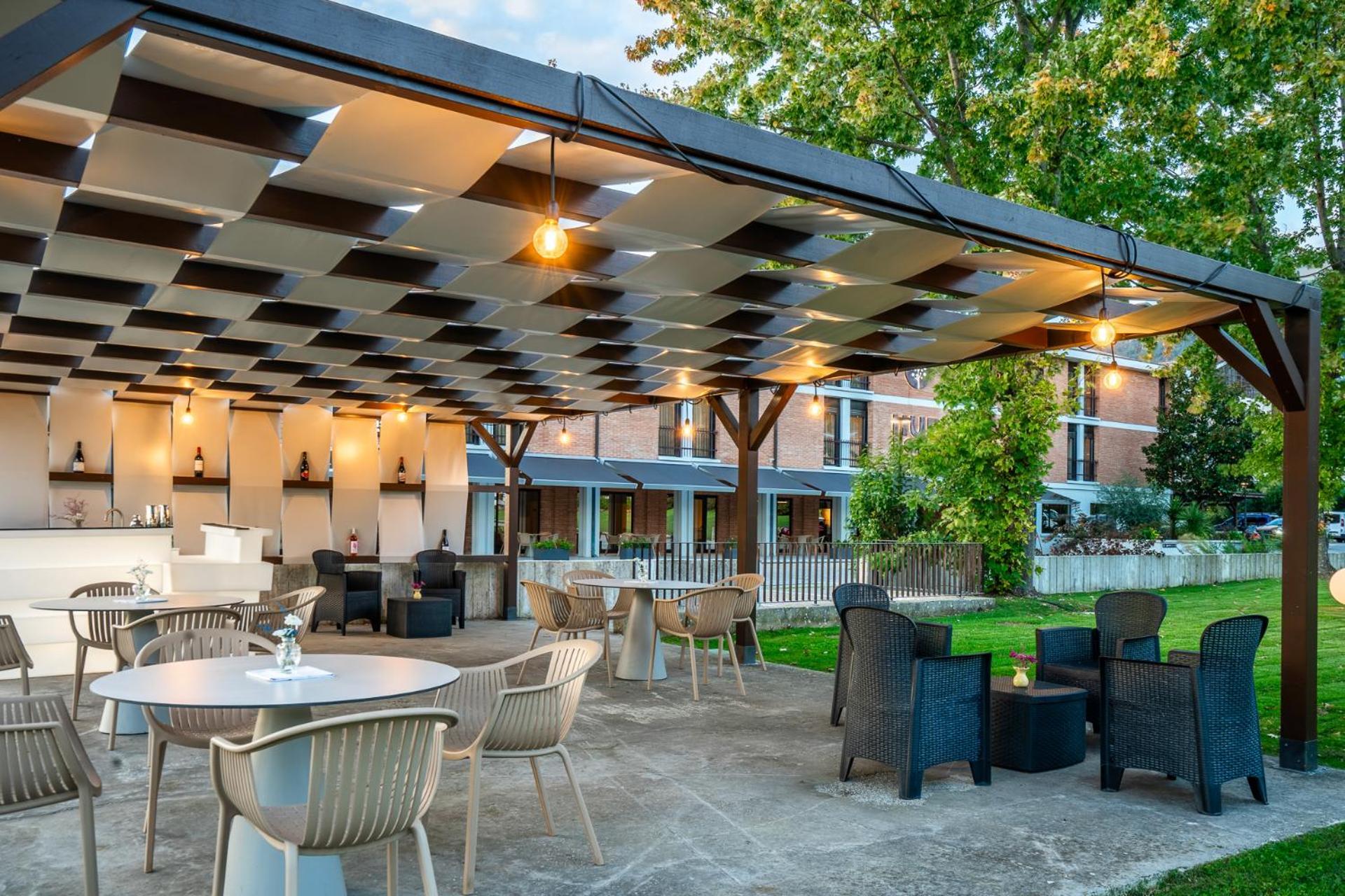 Hub Hotel 古比奥 外观 照片
