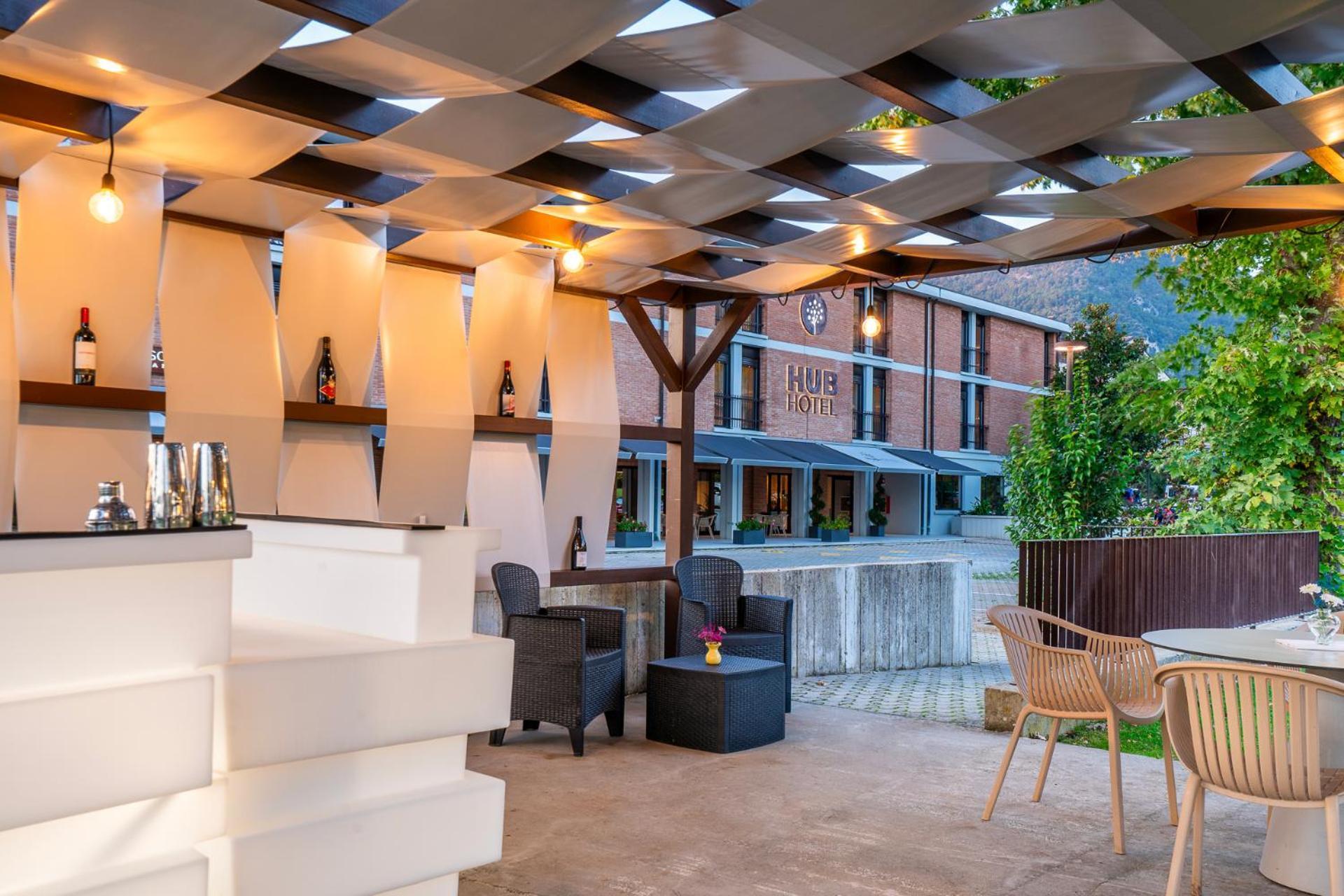 Hub Hotel 古比奥 外观 照片