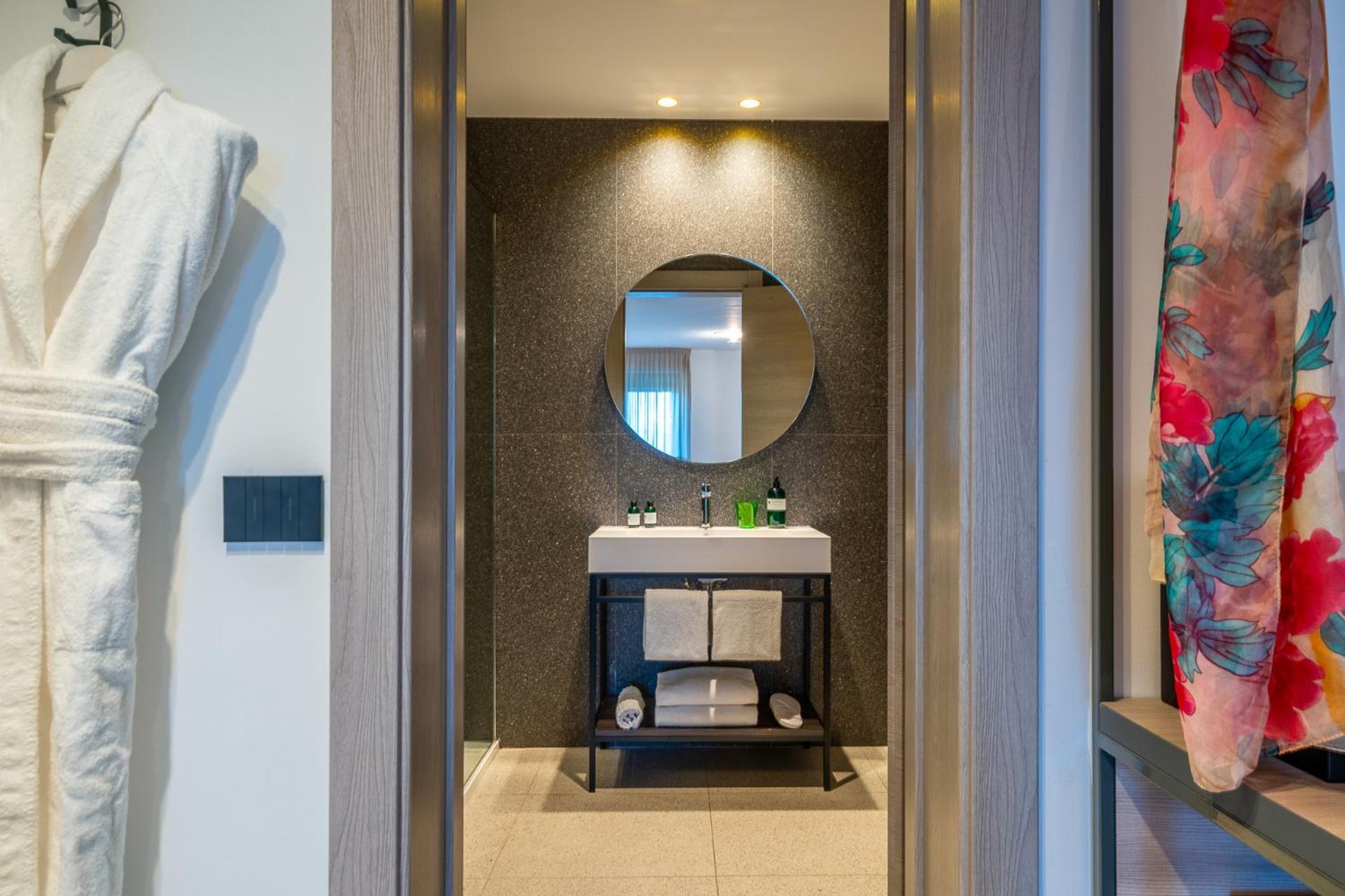 Hub Hotel 古比奥 外观 照片