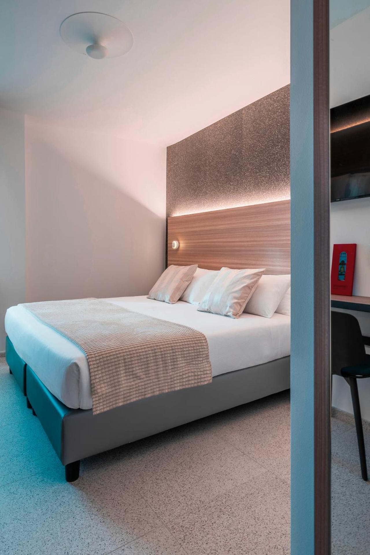Hub Hotel 古比奥 外观 照片
